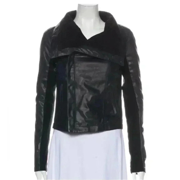 VEDA
Women's Max Classic Smooth Jacket Black Plain Pattern - Picture 14 of 14